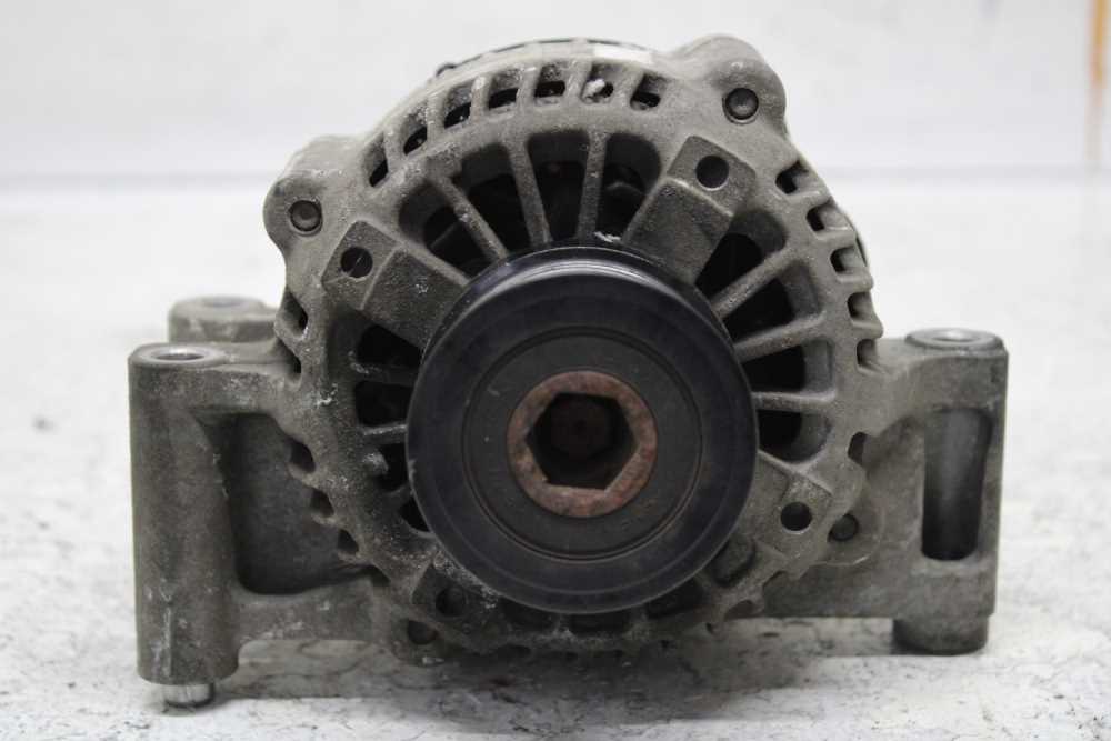 ALTERNATEUR SUZUKI 90A - Vue 1